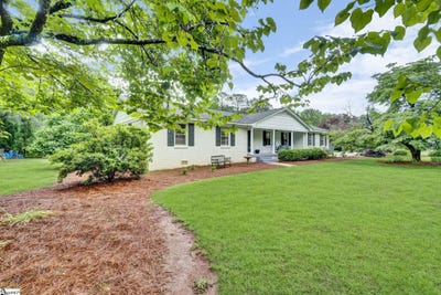 /international/us/207-fair-place-clinton-sc-110108364004/