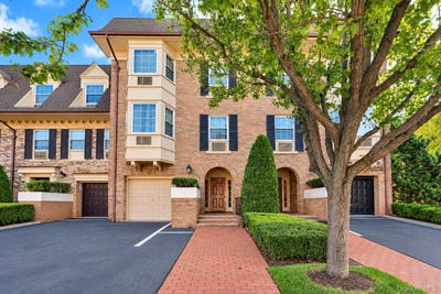 /international/us/1307-estates-lane-bayside-ny-110120620298/