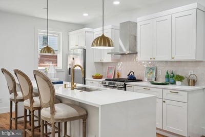 /international/us/42-good-street-philadelphia-pa-110095655575/