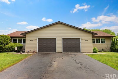 /international/us/855-belle-plaine-avenue-gurnee-il-110108229064/