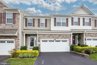 /international/us/253-fairfield-circle-w-royersford-pa-110109230213/