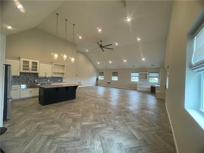 /international/us/585-nw-500-road-clinton-mo-110106325110/