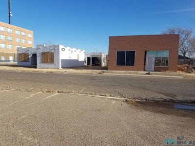 /international/us/301-305-s-b-s-b-213-w-3rd-st-portales-nm-110104308507/