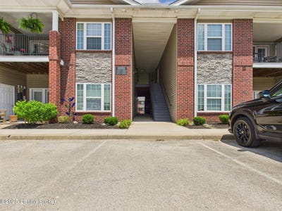 /international/us/9402-clubview-dr-louisville-ky-110100475659/