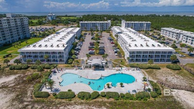 /international/us/400-plantation-road-gulf-shores-al-110108551722/