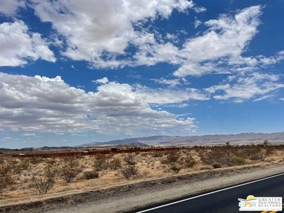 /international/us/32-border-ave-joshua-tree-ca-110106346452/?lang=it