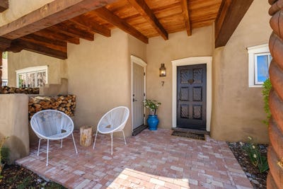 /international/us/205-upper-ranchitos-road-taos-nm-110107386838/