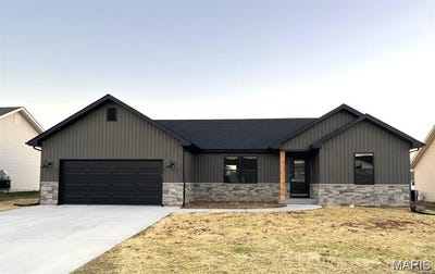 /international/us/136-garrettford-drive-bethalto-il-110105875909/