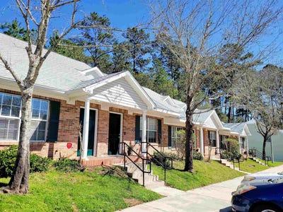 /international/us/2738-w-tharpe-street-tallahassee-fl-110108149226/