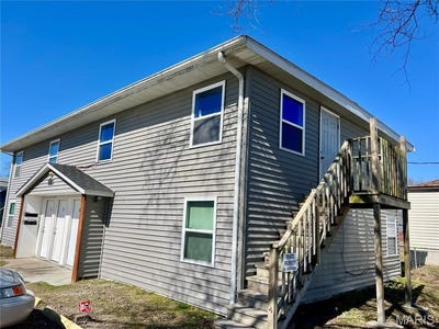 /international/us/806-center-street-east-alton-il-110107991542/