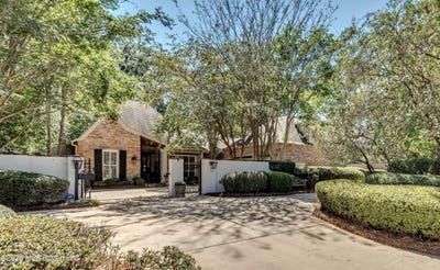 /international/us/1353-e-northside-drive-jackson-ms-110110378938/