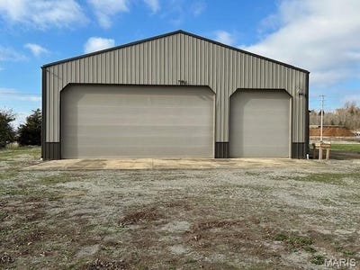 /international/us/5841-county-road-205-cape-girardeau-mo-110106218439/