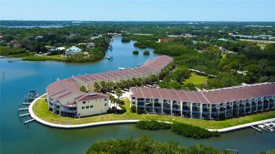 /international/us/120-brent-circle-oldsmar-fl-110106602512/