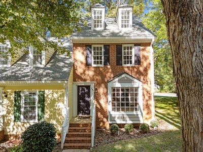 /international/us/143-hedgerow-court-cary-nc-110105309219/