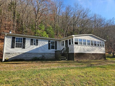 /international/us/222-cove-mountain-lane-buchanan-va-110106228191/