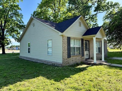 /international/us/213-randolph-street-marion-ar-110107963070/