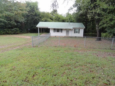 /international/us/104-boyd-circle-marshall-ar-110110422356/