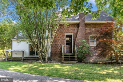 /international/us/14721-a-albert-staub-road-thurmont-md-110108439092/