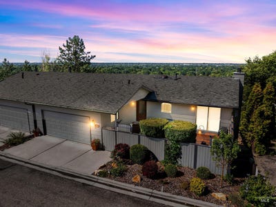 /international/us/4915-n-bitterbrush-drive-boise-id-110101125971/