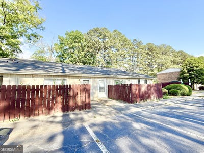 /international/us/4701-flat-shoals-road-union-city-ga-110107638219/