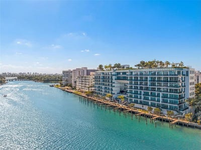 /international/us/9221-e-bay-harbor-dr-bay-harbor-islands-fl-110106027858/