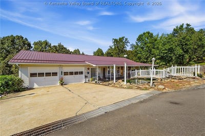 /international/us/4745-clendenin-creek-road-liberty-wv-110110337969/