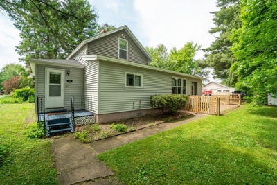 /international/us/214-e-dell-street-new-auburn-wi-110101527880/?lang=pt