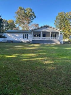 /international/us/1682-everson-road-buckhannon-wv-110120531883/