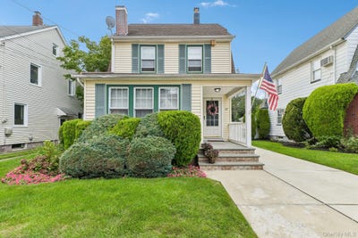 /international/us/27-juniper-avenue-mineola-ny-110120044772/