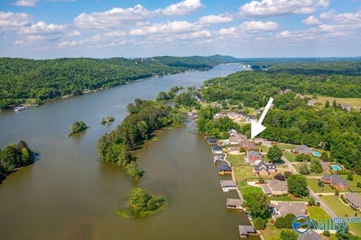 /international/us/1176-n-lake-forest-drive-southside-al-110106568910/