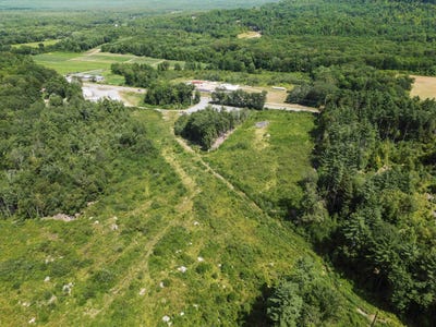 /international/us/m16-l02-us-highway-202-bennington-nh-110107610696/