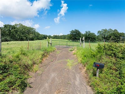 /international/us/2220-dublin-rd-scranton-ar-110100927449/