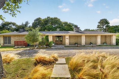 /international/us/3902-laramie-drive-granbury-tx-110119682136/