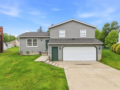 /international/us/1215-cherokee-trail-streetsboro-oh-110108301184/