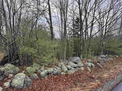 /international/us/mason-road-milton-nh-110106616068/