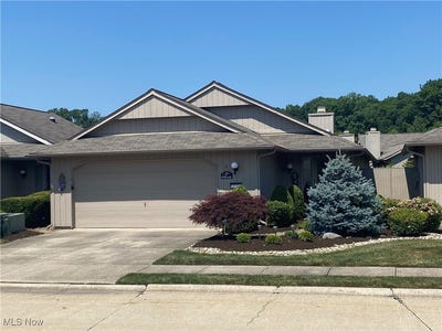 /international/us/12378-altis-court-strongsville-oh-110100799810/