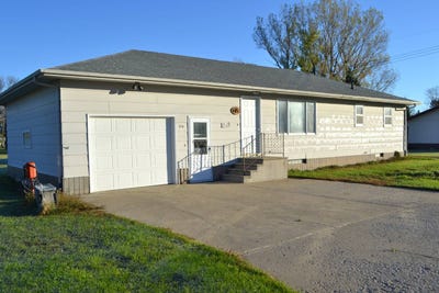/international/us/414-3rd-street-sw-steele-nd-110103102274/