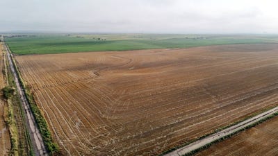 /international/us/0000-e-yuma-dr-hunter-ks-110101020921/