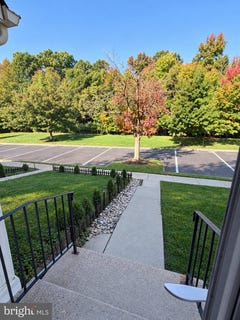 /international/us/31-dunmoor-ct-s-hamilton-nj-110109812829/
