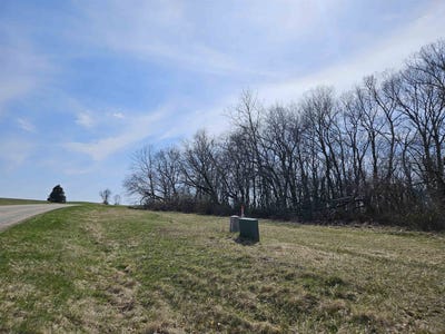 /international/us/24-5-lake-carroll-lake-carroll-il-110099096970/