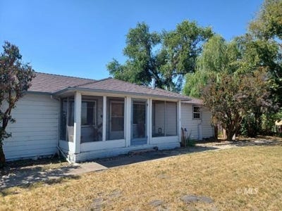 /international/us/1540-county-road122-tulelake-ca-110097037592/