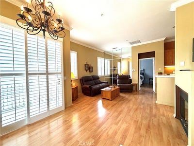 /international/us/114-byrnes-placentia-ca-110106786100/