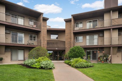 /international/us/3440-golfview-drive-eagan-mn-110108877092/