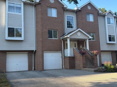 /international/us/355-village-pointe-drive-akron-oh-110101112586/