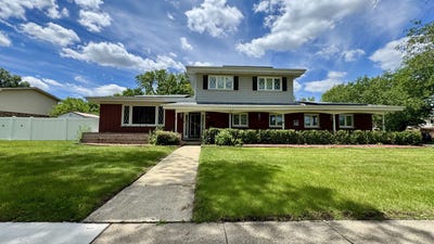 /international/us/1348-berry-lane-flossmoor-il-110108851407/