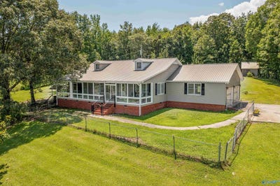 /international/us/3385-county-road-31-piedmont-al-110100815228/