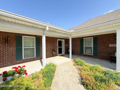 /international/us/844-garden-pointe-dr-simpsonville-ky-110100747021/