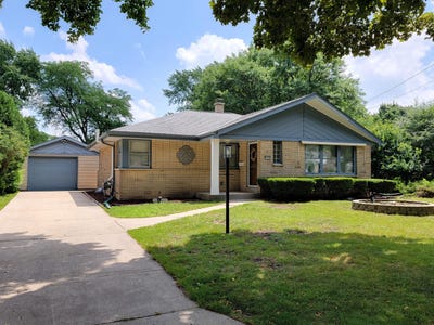 /international/us/7181-w-wedgewood-dr-milwaukee-wi-110100970171/