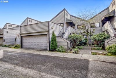 /international/us/17011-sw-versailles-ln-portland-or-110106322431/