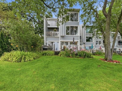 /international/us/26435-n-ridge-court-mundelein-il-110119964055/
